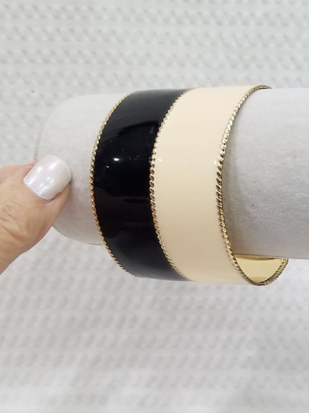 Enamel Cuff Bracelet Black and Cream Chunky Gold Tone Wide Bangle Vintage 1990s - Picture 3 of 6
